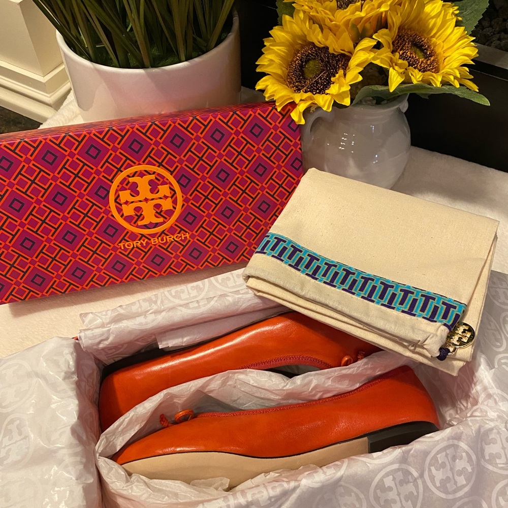 Tory Burch Charm Ballet Flats - Picture 13 of 14